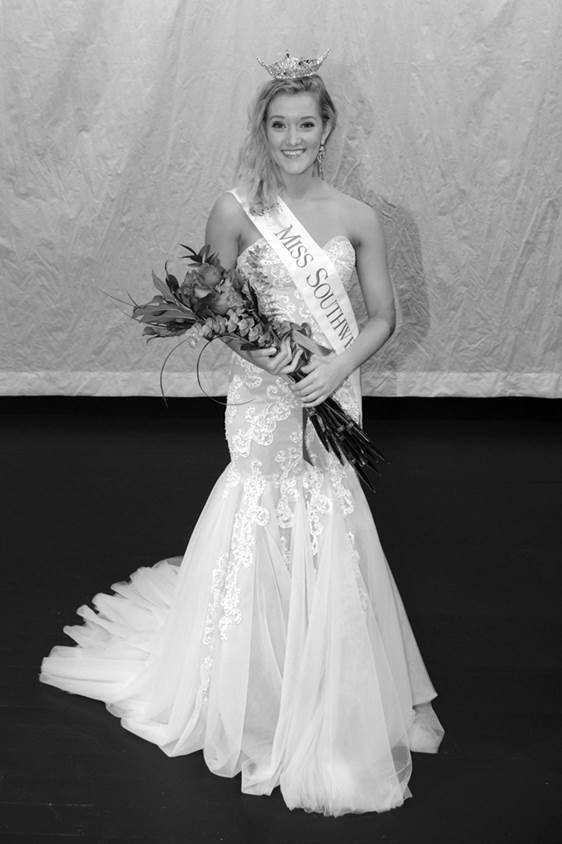 2017 Miss Southwest- Elisabeth Fellows (1).jpg